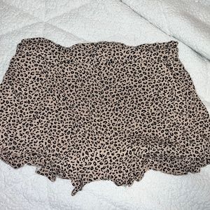 Cheetah print linen shorts, Francesca's, size medium